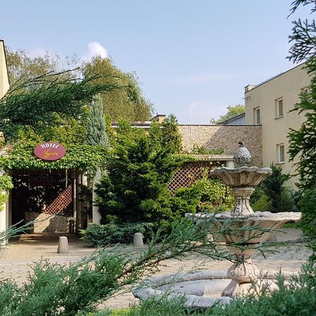 Hotel Trzy Swiaty Spa & Wellness Rajska Wyspa Gliwice Exterior photo